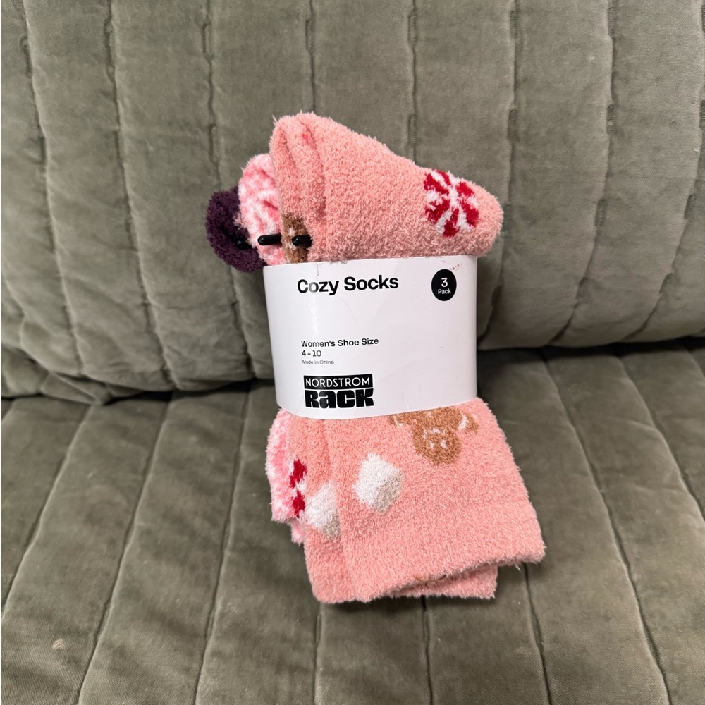 Nordstrom Rack Women's Fuzzy Socks